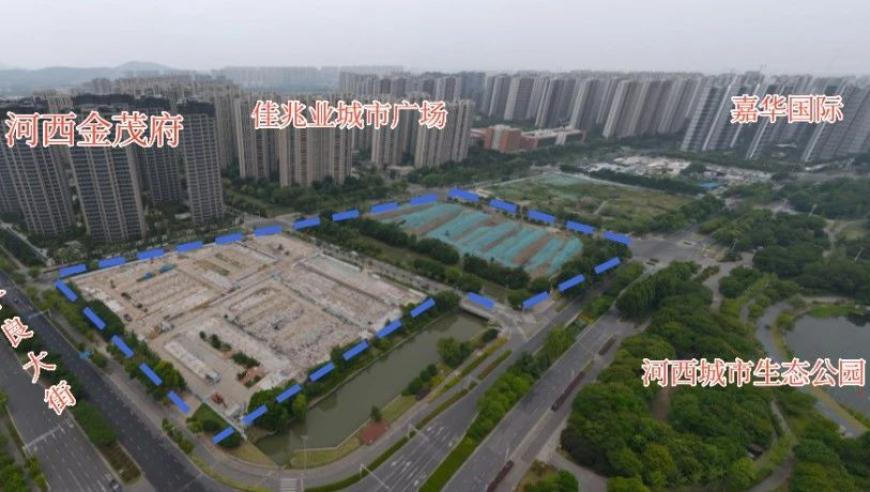 澳门2025年免费正版资料,大学生在宿舍烧充气娃娃 校方回应,前瞻性战略落实探讨_精英版V11.36